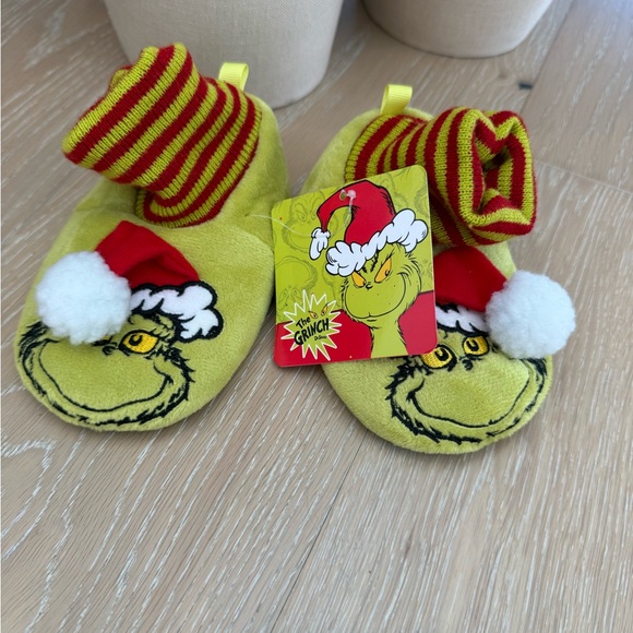 Kids Grinch Slippers with Festive Stripes - Picture 1 of 6